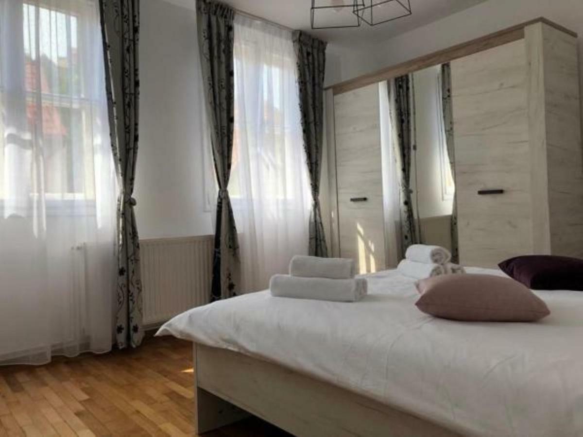 Casa Alise-Luise Apartment Brașov Exterior foto